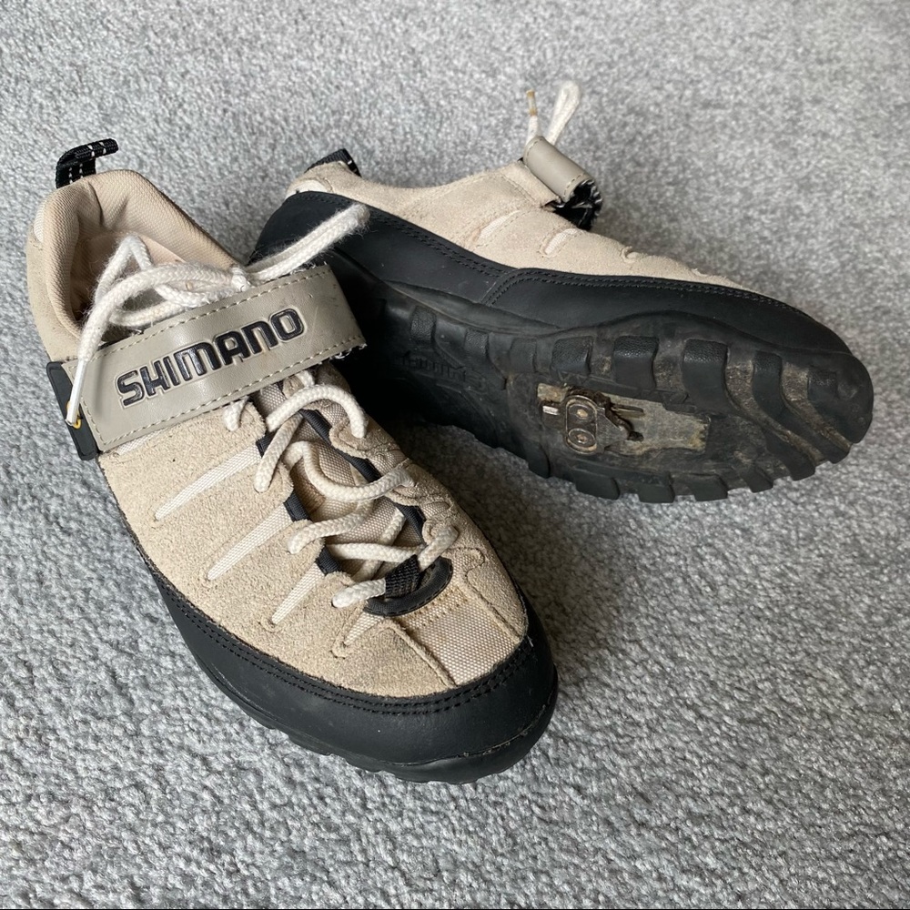 Shimano Women’s Size 6.5 Cycling Bicyle shoes